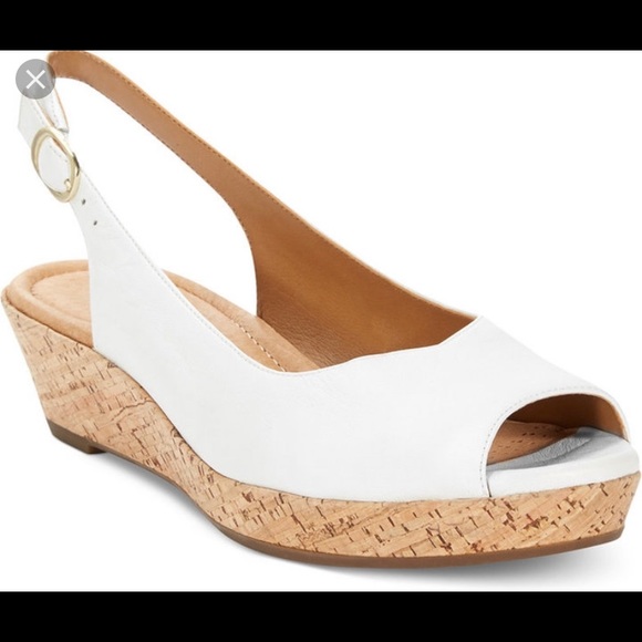 clarks orlena currant